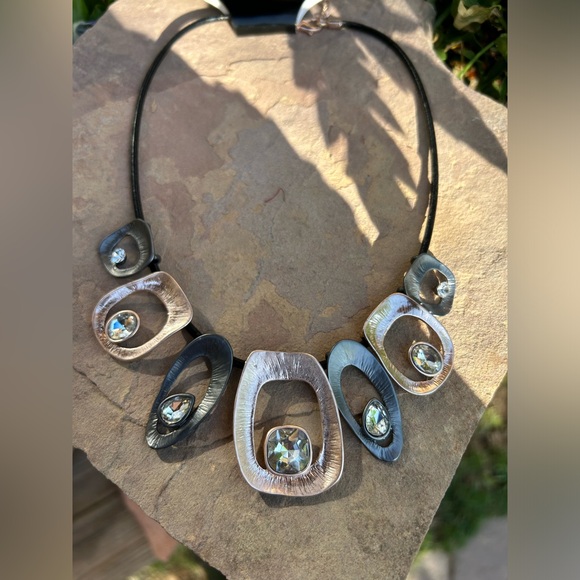 Multi Color Rhinestone Rope Necklace NWT - Picture 5 of 6